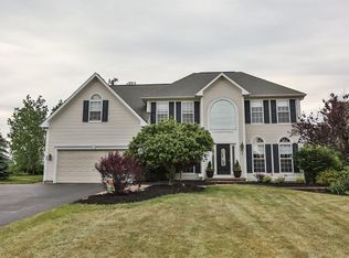 57 Helmsford Way, Penfield, NY 14526