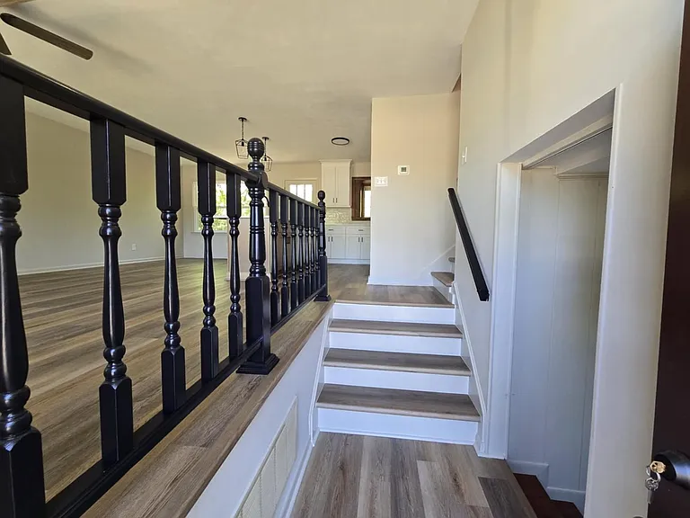 1819 Cawdor Dr — Photo 3