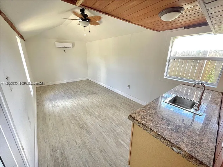 7150 Coolidge St — Photo 5