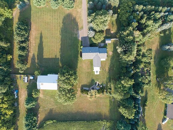 3rd image of 4690 Lake Elmo Ave N