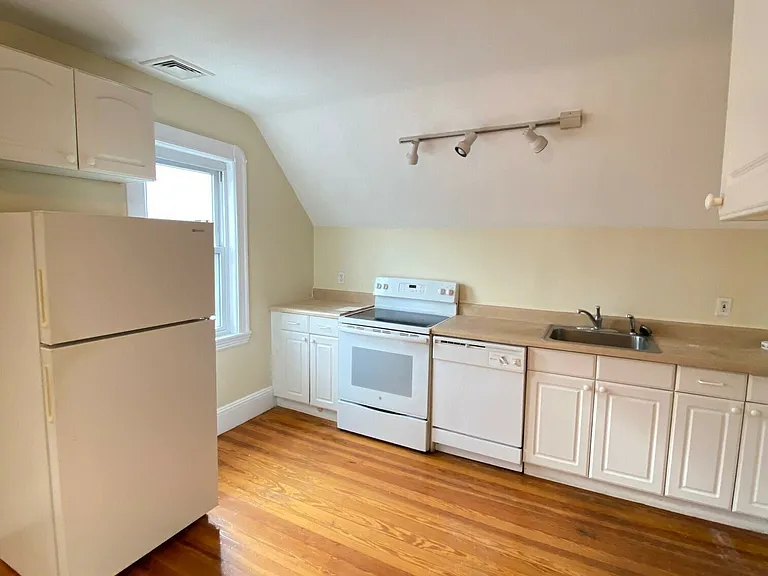 24 Holyoke Rd #1 — Photo 10