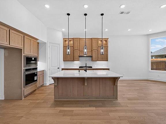 3rd image of 2818 Cedar Rdg