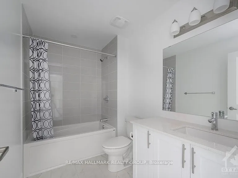 47 Moosonee Cres — Photo 18