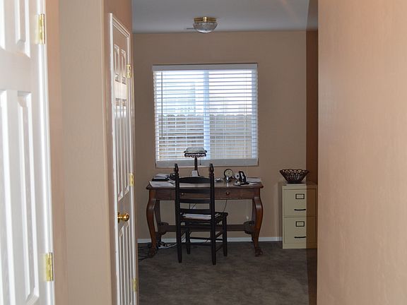 3rd image of 2078 W Bristol Ln