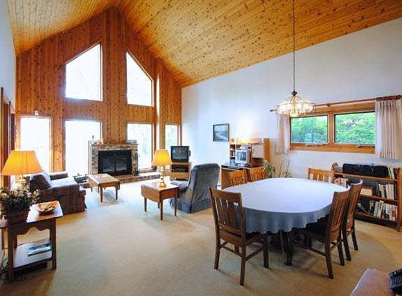 3rd image of 1751 Leeland Court