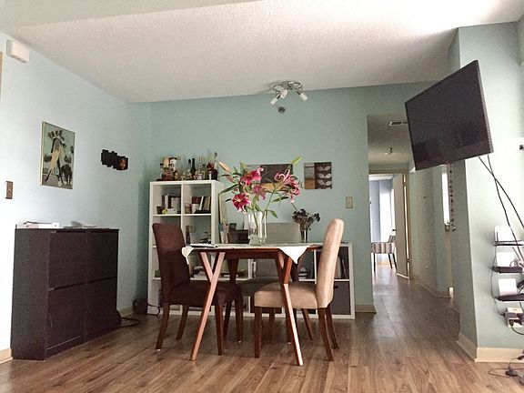2nd image of 900 19th Ave S APT 1006