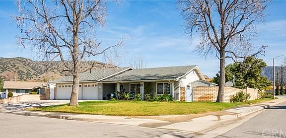 2nd image of 1171 Oak Knoll Ter