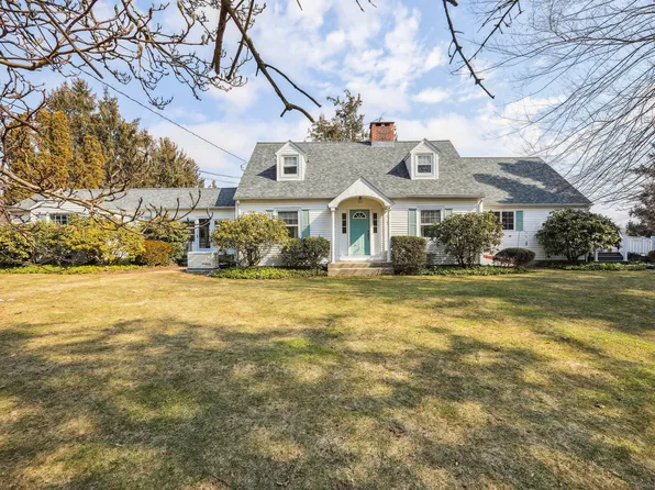 43 Obtuse Road South, Brookfield, CT 06804