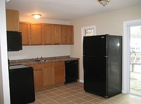2nd image of 23 Autumn Hill Rd