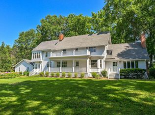 712 Bridge Rd, Cedarburg, WI 53012