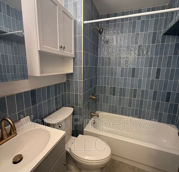 2-4 Russell St #2A — Photo 11