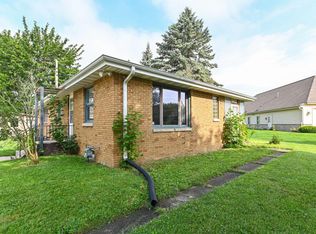 10321 S Nicholson Rd, Oak Creek, WI 53154