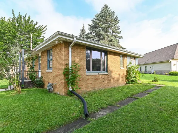 10321 South Nicholson ROAD, Oak Creek, WI 53154