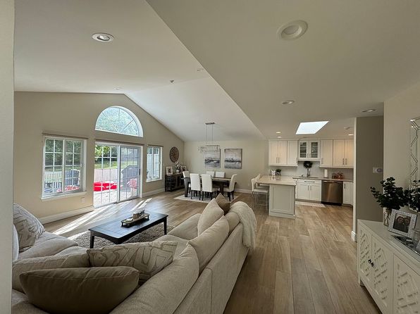 275 Ranch Cir