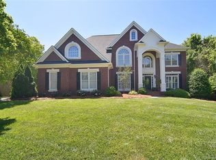 8309 Woodmont Dr, Waxhaw, NC 28173