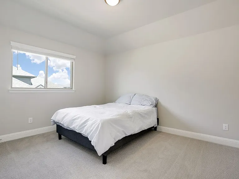 6842 Gavin Dr — Photo 29