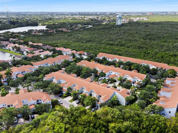 931 Lemonwood Court, Hollywood, FL 33019