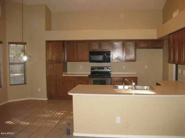 2245 E Austin Dr, Gilbert, AZ 85296