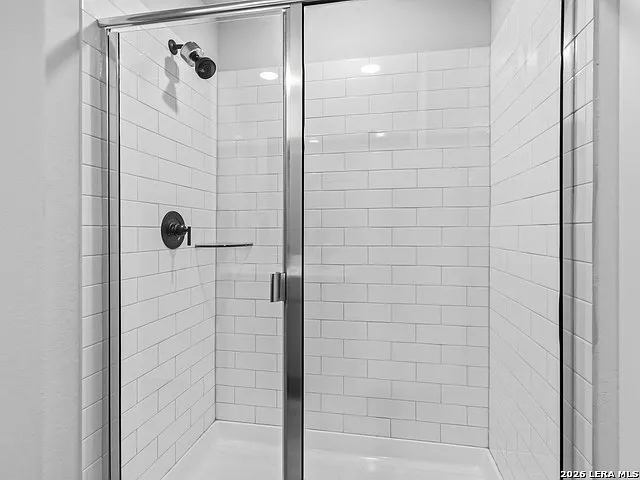 14607 Emerio Dr — Photo 16