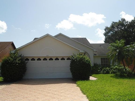 3rd image of 835 Country Crossing Ct