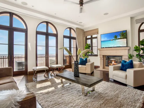 6209 Ocean Front Walk, Playa Del Rey, CA 90293
