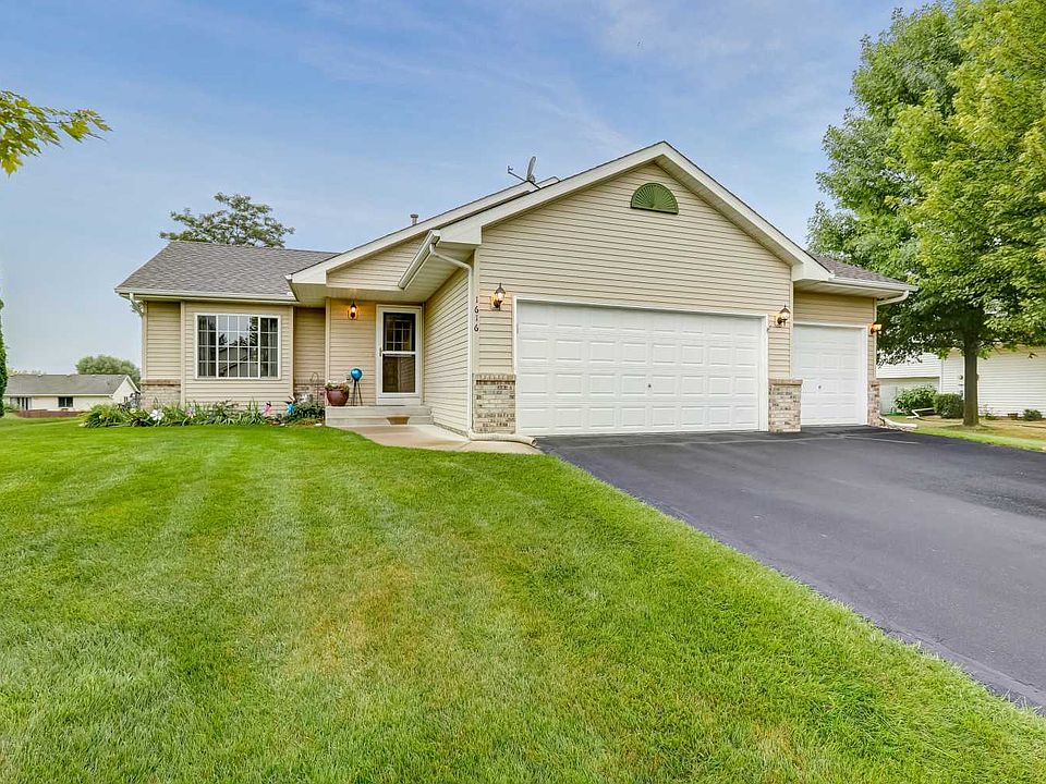 1st image of 1616 Fountain Ln