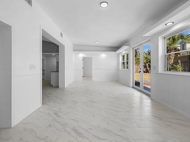 2230 Sunset Ave — Photo 11