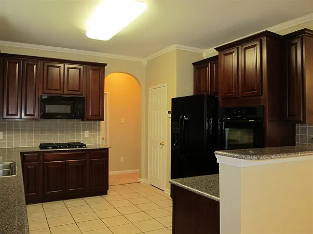 3011 Chesapeake Bend Ln — Photo 2