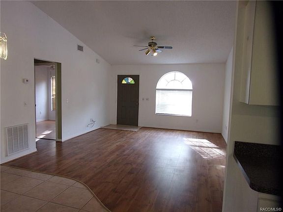 2nd image of 559 N Woodlake Ave