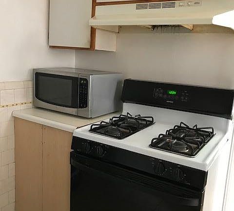 4th image of 127 Mulberry Ave