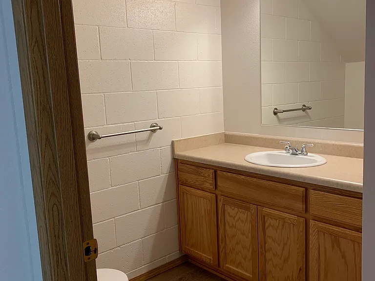 436 Holbrook Ln #C — Photo 21