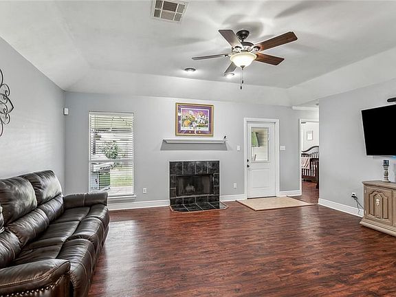 2nd image of 2708 Bayou Carencro Dr
