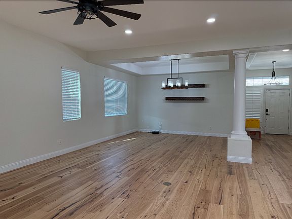 4th image of 10827 Vista Del Luna Dr