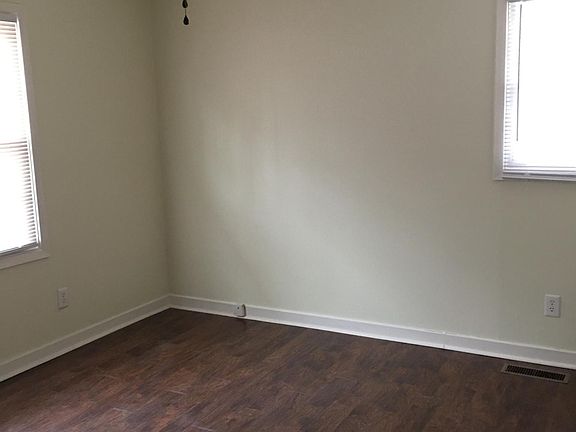 5th image of 2701 Eastover Ct