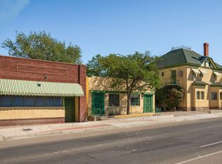 421 Edith Blvd SE, Albuquerque, NM 87102