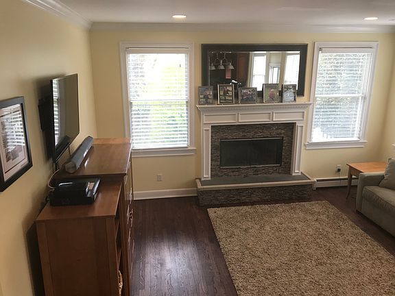 Family/living/den