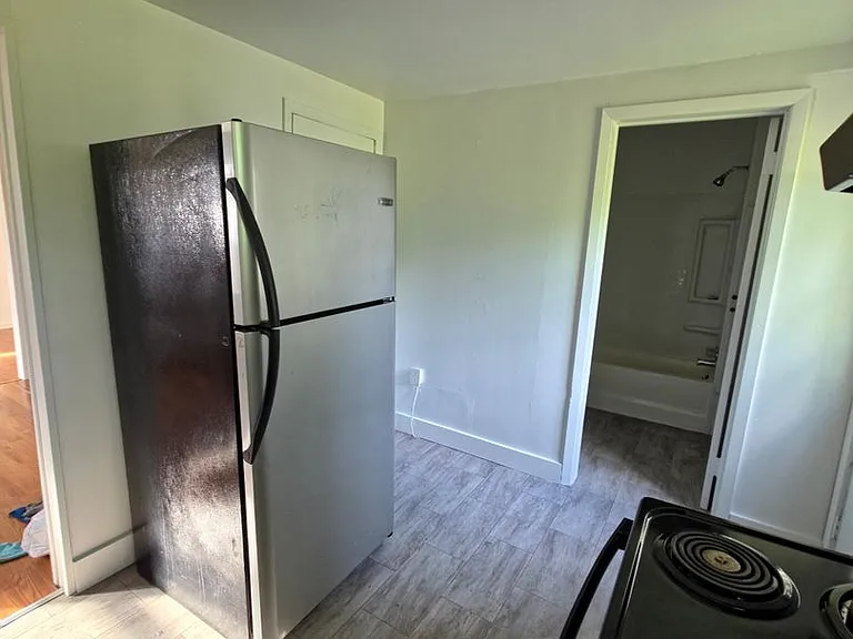 805 Front St — Photo 7