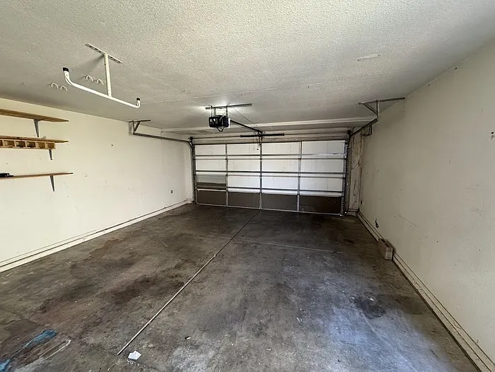 3227 W Helena Dr — Photo 4