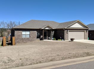 207 Ashford Dr, Russellville, AR 72802