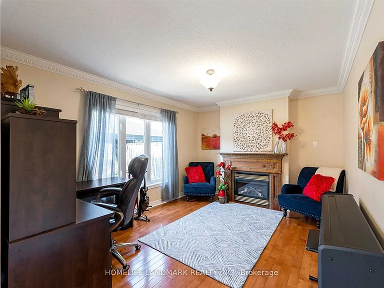 91 Red River Cres — Photo 13