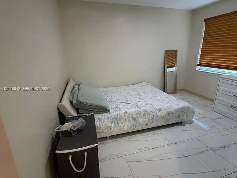 5740 SW 57th Way — Photo 6
