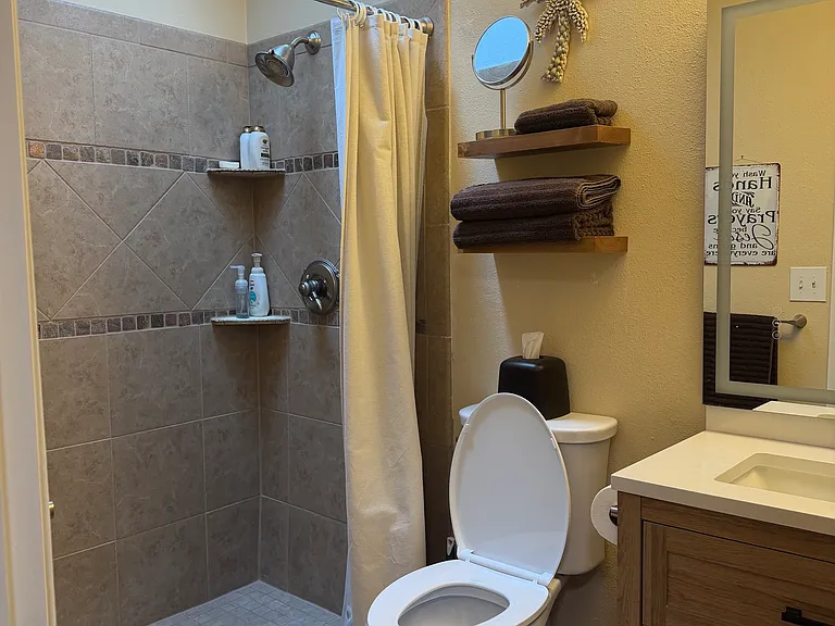 1055 Knollwood Cir — Photo 7