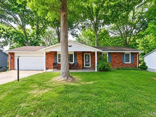 5 Beatrice Ct, East Alton, IL 62024