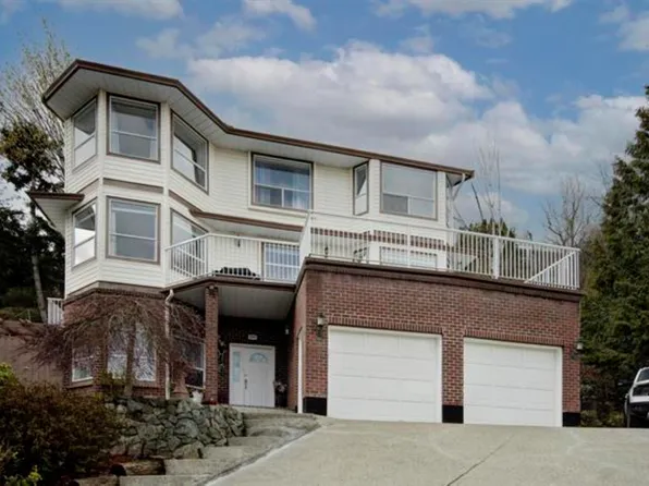 2255 Mountain Dr, Abbotsford, BC V3G 1E4