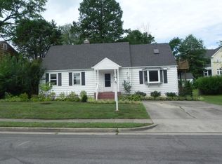 611 Jackson St, Falls Church, VA 22046