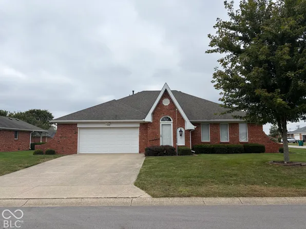 396 Vinewood Dr S, Brownsburg, IN 46112