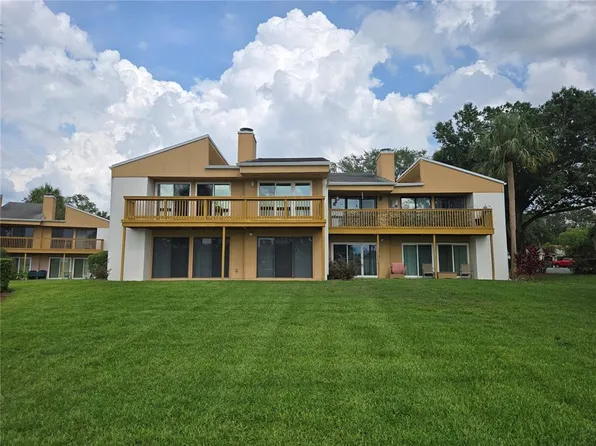 1051 S Highland St APT 4, Mount Dora, FL 32757