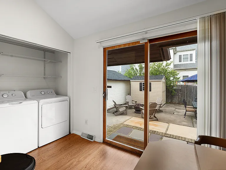 306 N Lake Dr — Photo 10