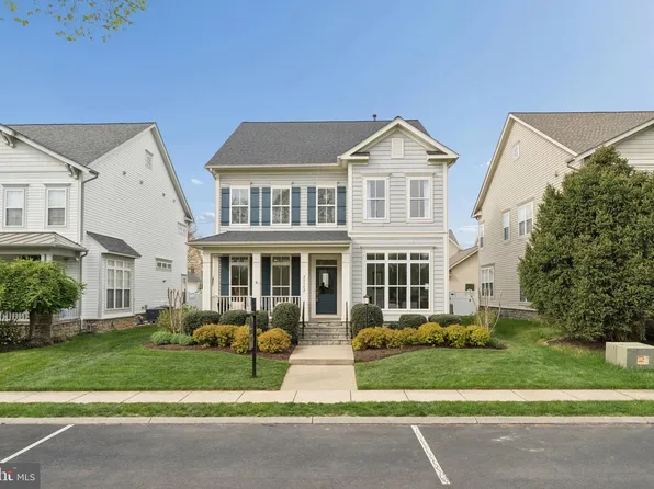 23342 Higbee Ln, Ashburn, VA 20148