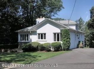 1711 Adams Ave, Dunmore, PA 18509